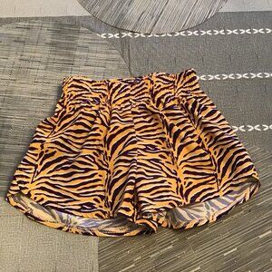 Azarhia Girl's Tiger Butterfly Flowy Shorts--Excellent Shape, YL/12